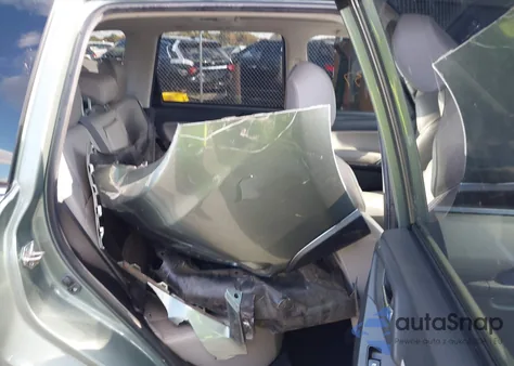 2016 Subaru Forester 2.5I Limited z USA, uszkodzony, nr VIN JF2SJAHC9GH460698